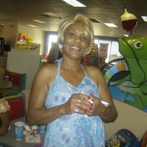 Meet your Posher, Deborah